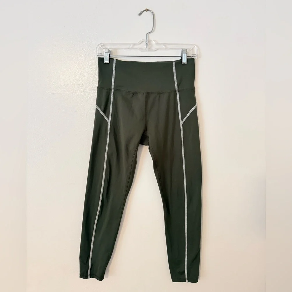 CYCLE HOUSE Womens Medium Olive Green Leggings 7/8 length Zip Pocket - Picture 5 of 11